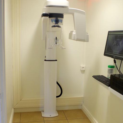 Visiter le dentaire Sainte Rose (97115) Dentiste Dr Pierre